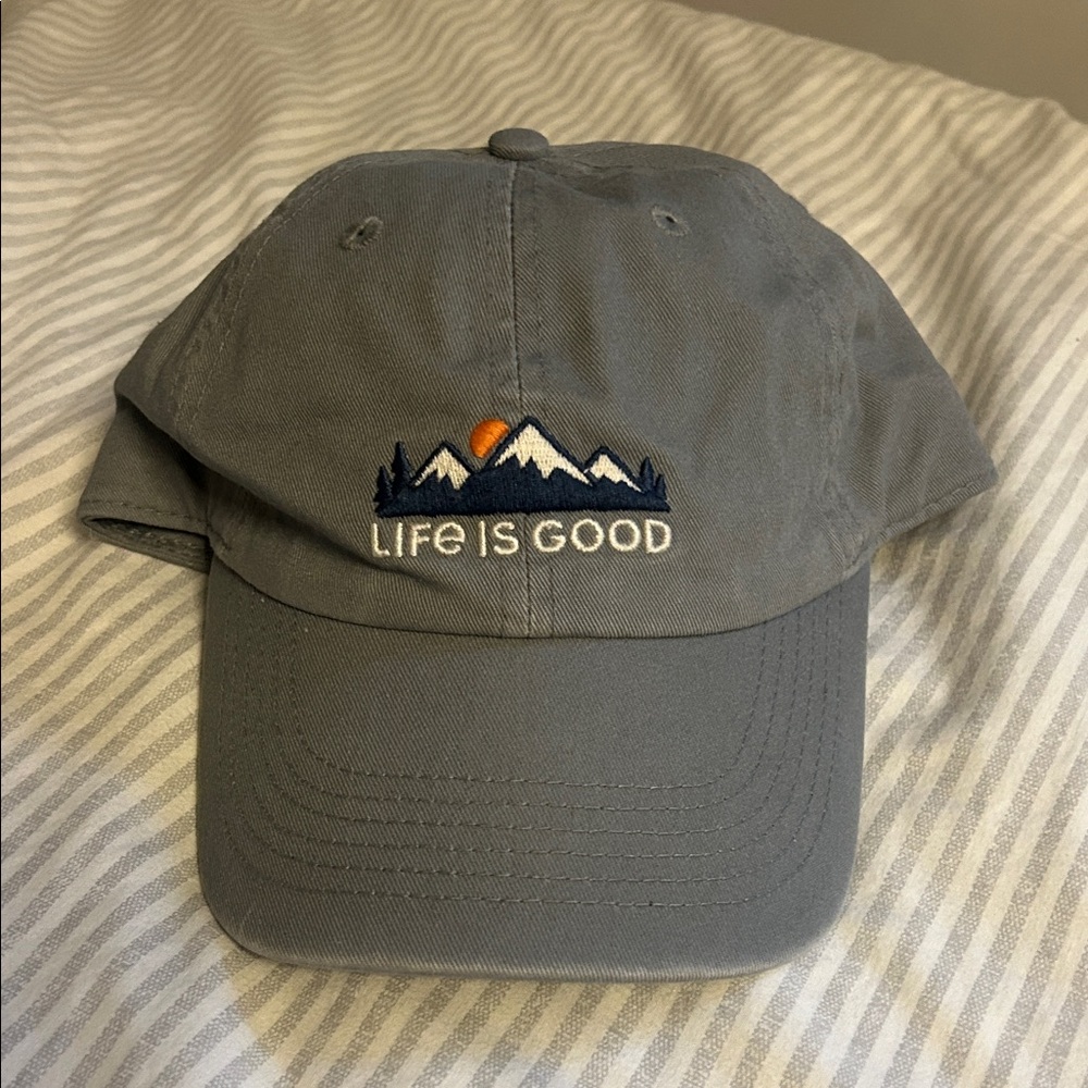 Life Is Good Charcoal Mountain Cap